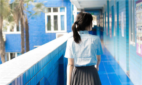 合江如何找到一个可以帮助我生孩子的女人？